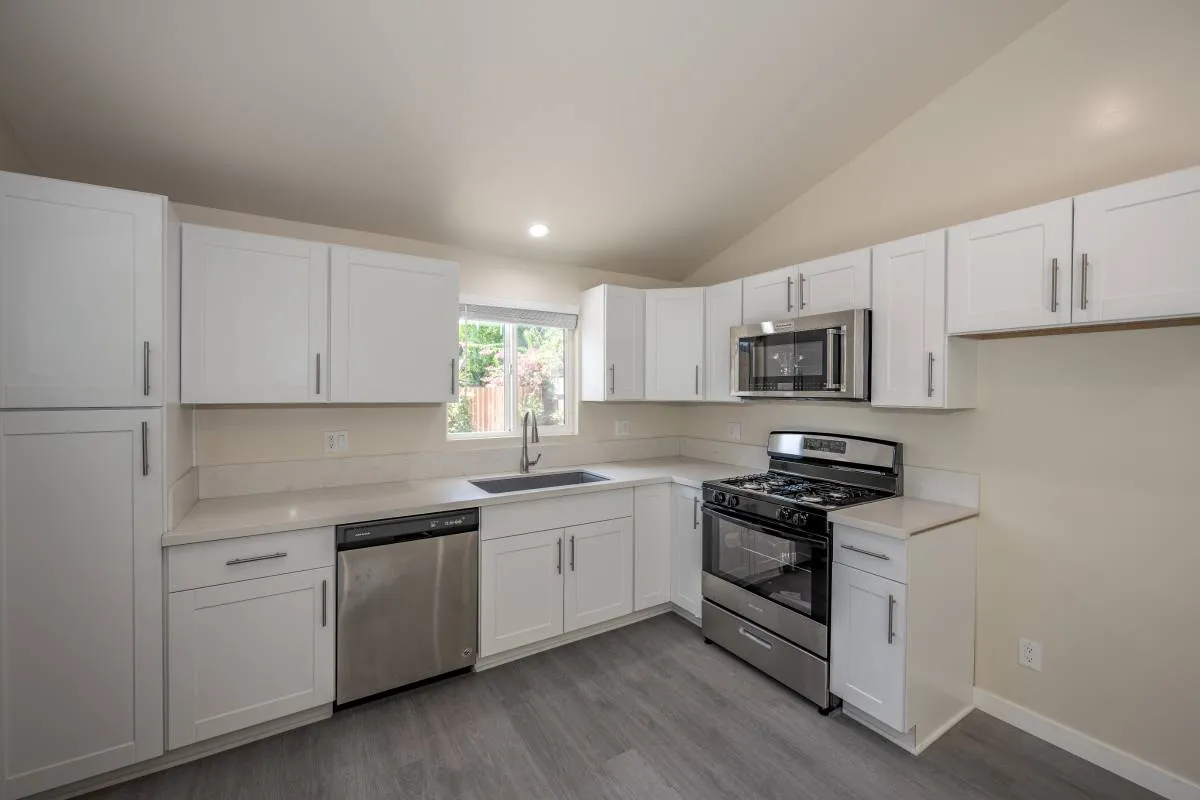 Encino Courtyard ADU – Kitchen Detail